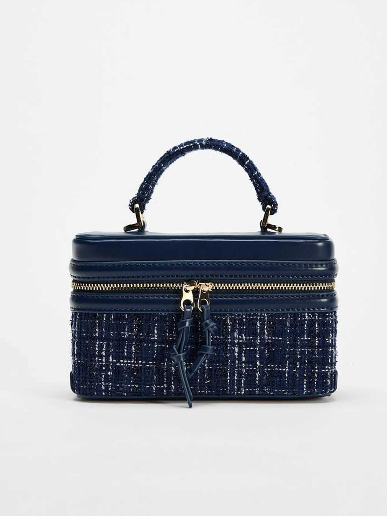 2024 Autumn and Winter New Small Square Bag with Hard Single Shoulder Crossbody Portable Fi Box Bag Wen Y250730
