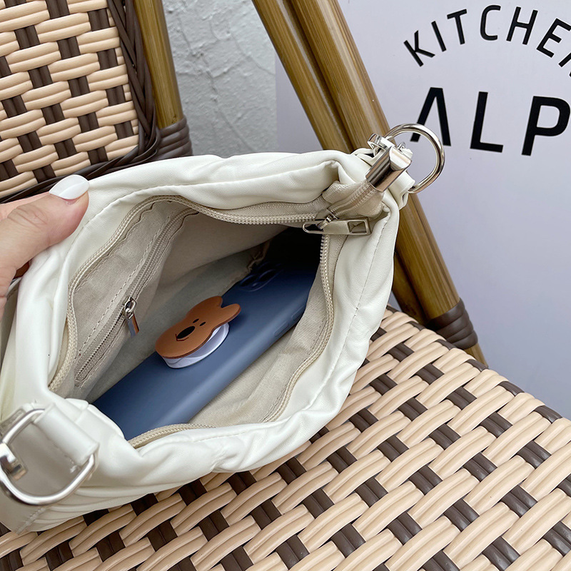 Designer Bag Vintage Wrinkled Baguette Underarm Bag For Women 2025 Spring Summer New Luxury Bag Ins Versatile Niche Textured Single Shoulder Crossbody