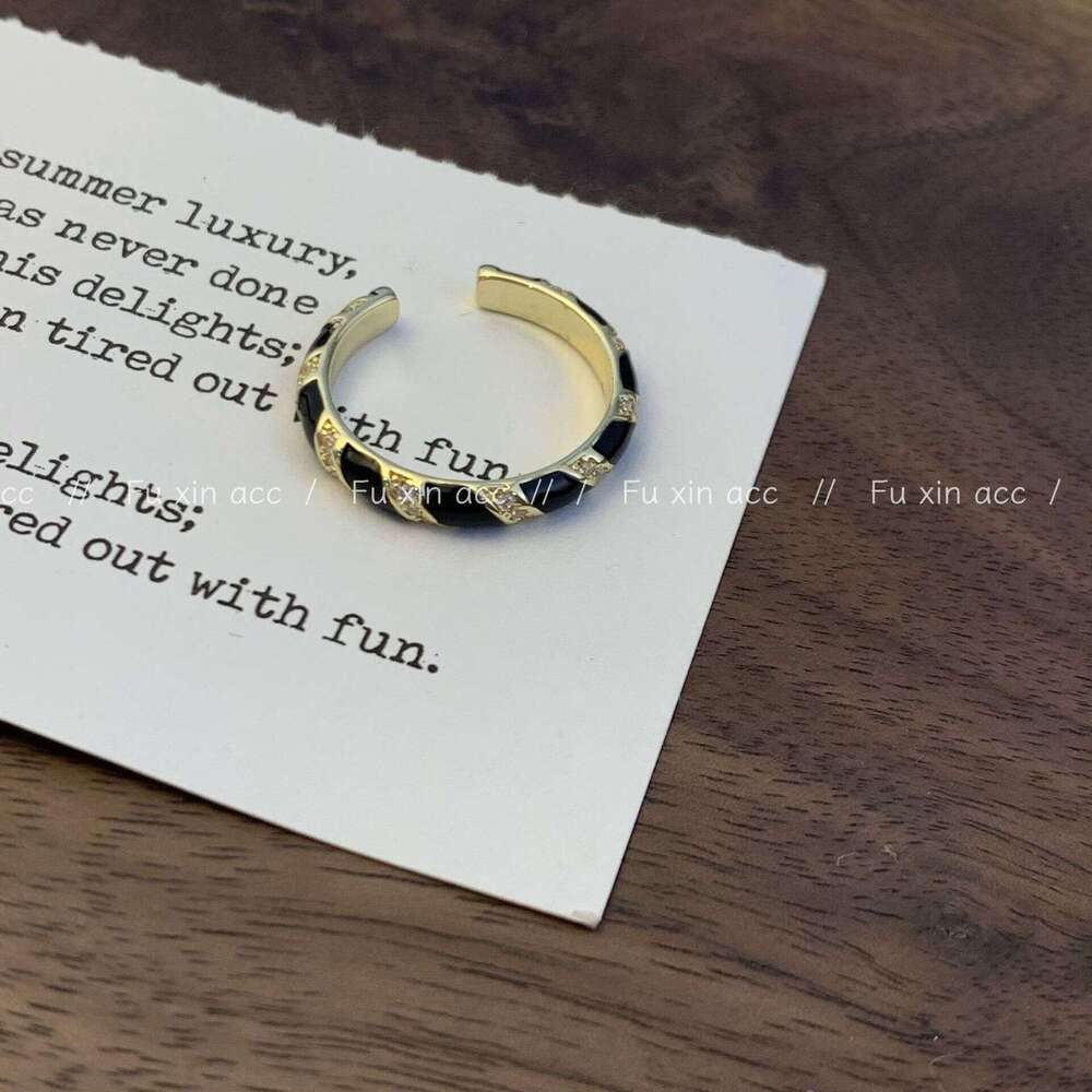 Light Luxury Exquisite Old Money Style Black Zircon Open Fashionable High-end Index Finger Niche Design Personality Ring 234