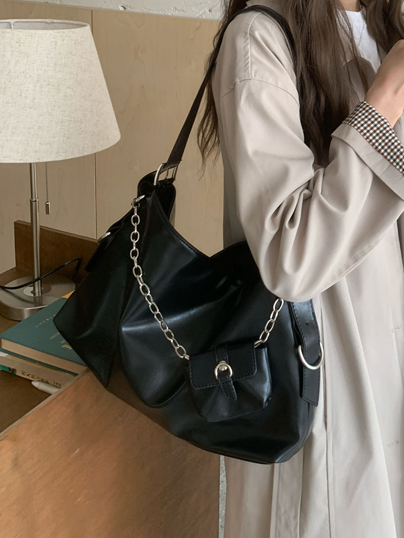 Designer Bag 2025 New Large Capacity Bag Women Chain Bag Korean Commuting Versatile Single Shoulder Crossbody Women Bag Soft Leather Tote Luxury Bag B