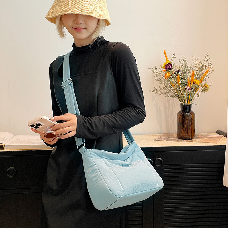 Colorful Fox Korean Version Ins Women's Lightweight Down Crossbody Versatile Niche Casual Commuter Messenger Bag ddmymoon