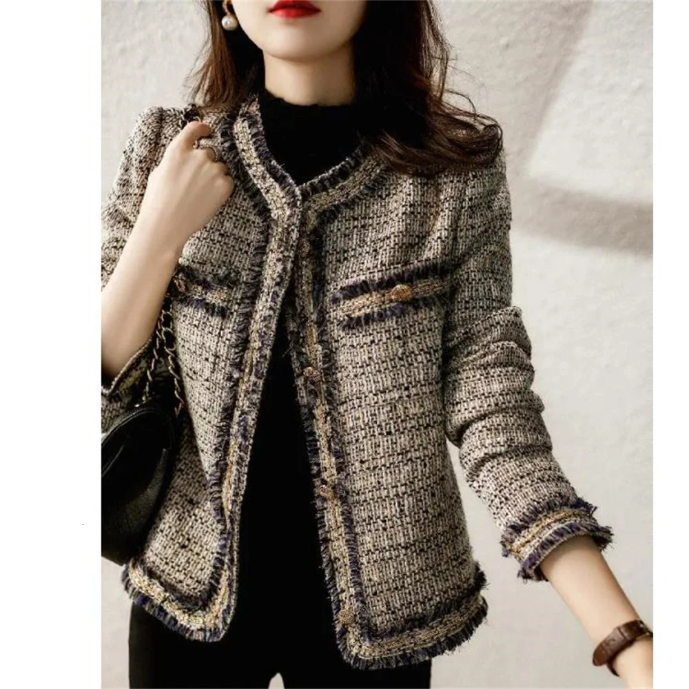 High Quality Small Fragrant Style Tweed Short Jacket Women Autumn Slim Outerwear Ladies Temperament Retroburrs Coat Tops 250730