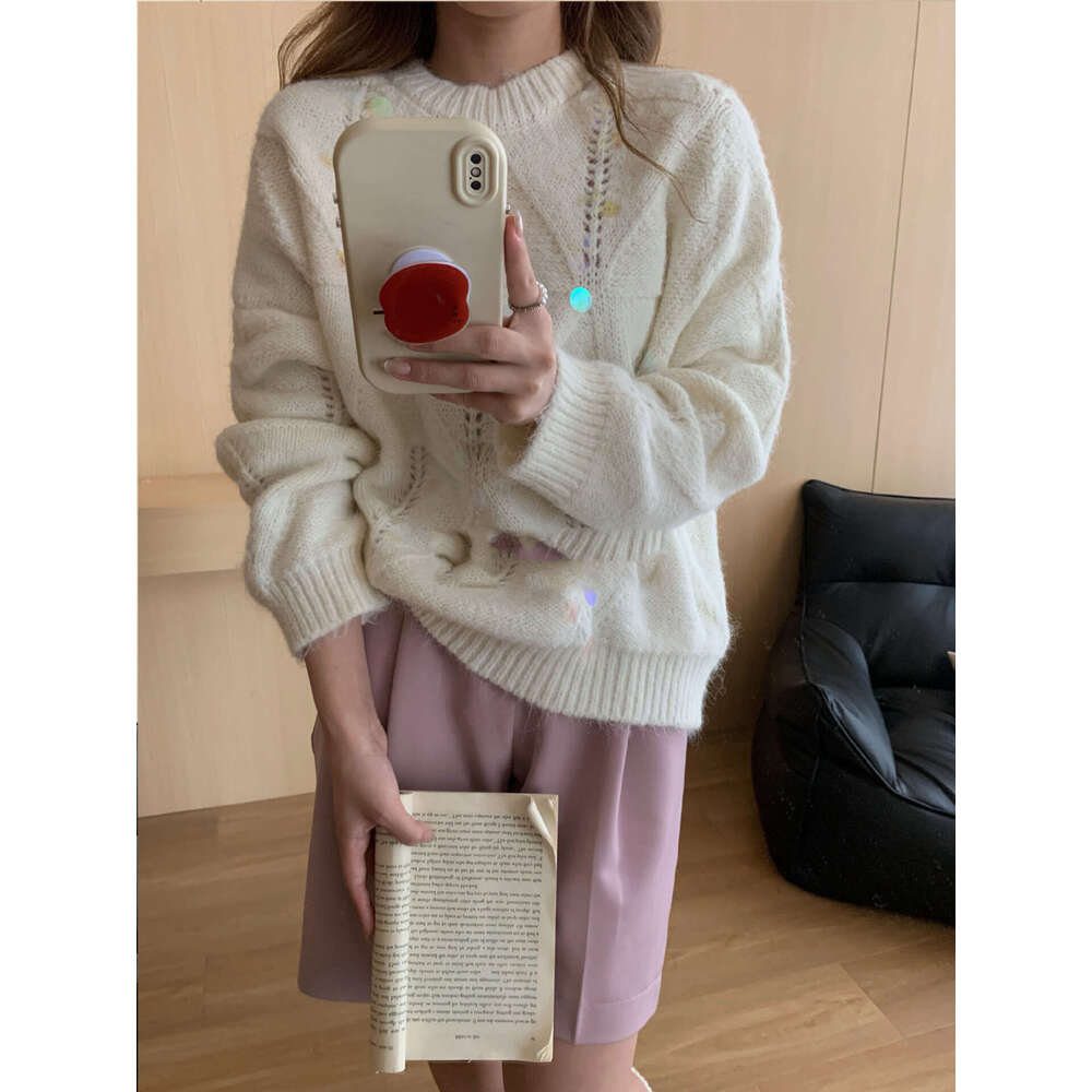 French Style Sequin Hollow Soft Sweater Knitwear For Women Autumn Winter Heavy Craft Design Niche Lazy Loose Top B5