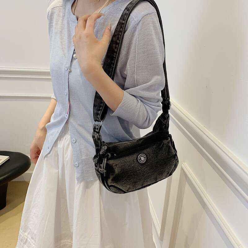 Summer New Single Shoulder for Women, Light Luxury Design, Casual Denim Bag, Japanese Style Trendy Crossbody Bag