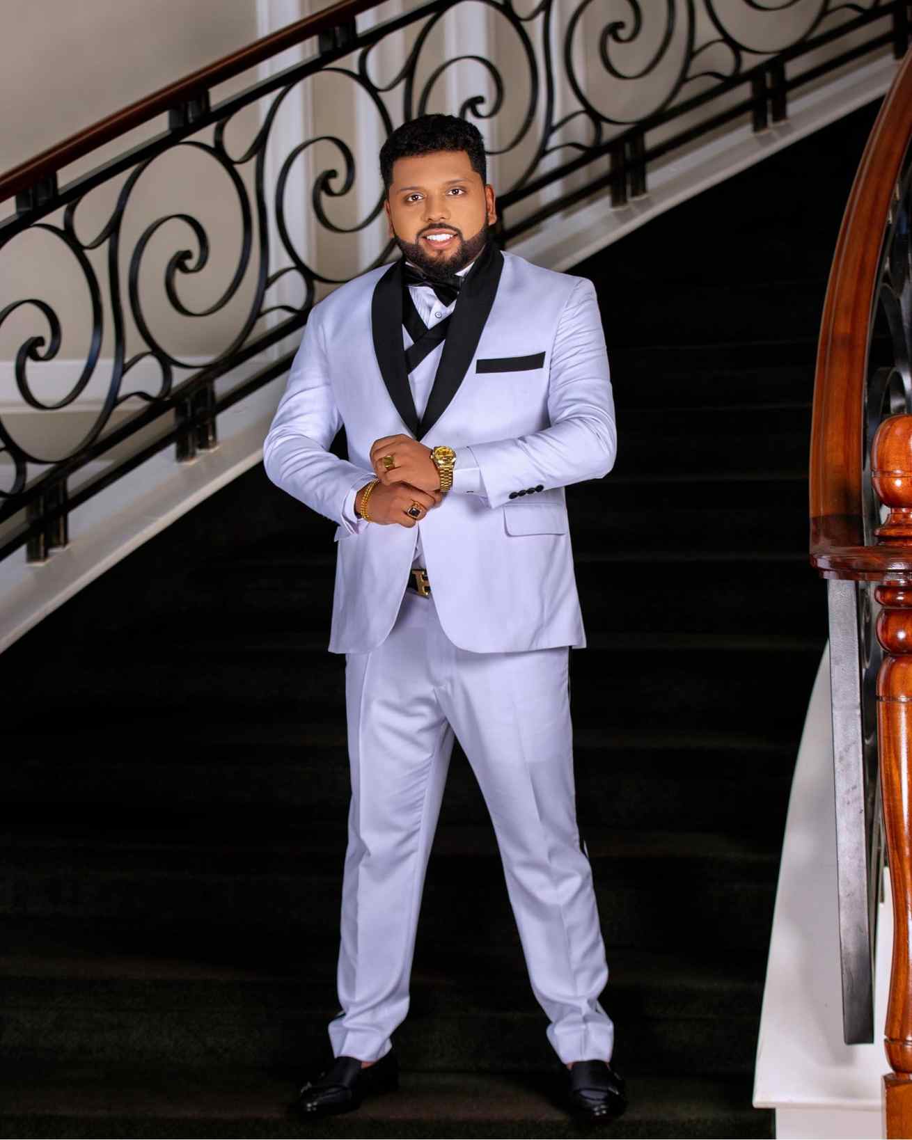 3 Pieces Mens Wedding Tuxedos Plus Size Shawl Lapel Party Birthday Groom Wear Pants Suits Customized