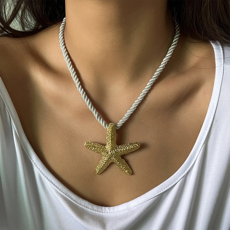 Rope Chain Metal Starfish Necklace For Women Large Pendant Fashion Jewelry Holiday Accessories Trendy Style Party Gift MQ109 250729