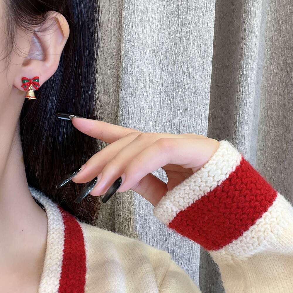 Elderly Long Tassel Studs Girl Niche Design Sense High-end Unique Autumn Winter Earrings Jewelry c8c