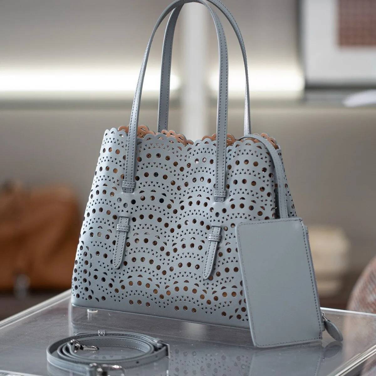 New Carved Leather Tote Women's Single Shoulder Hollowed Out Vegetable Basket Cowhide Crossbody Bag For Min