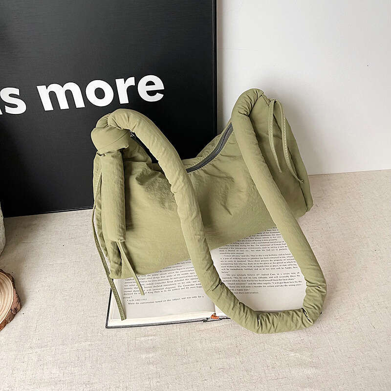 Nylon Fabric Large Capacity for Women New Niche Design Sense Crossbody Cloth Commuting Dumpling Bag