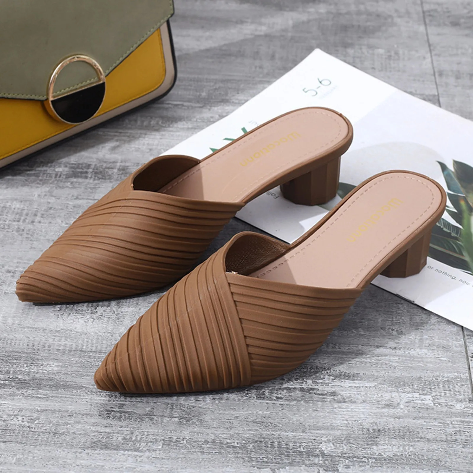 WomenS Summer Pointed Toe Sandals Low Heeled Sandals WomenS Summer Casual Fashion Sandals Anti-Odor And Non-Slip 250724