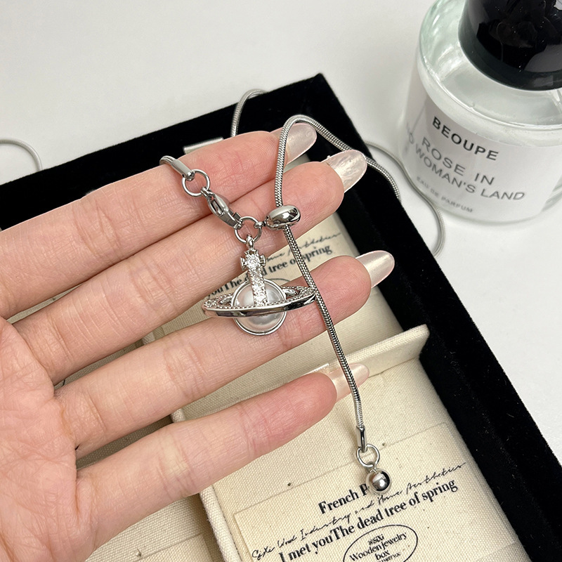 Empress Saturn Pearl Pendant Necklace for Women Beach Lady Pendant High-End Adjustable Titanium Steel Sweater Designer necklace Chain Accessory Non-Fa