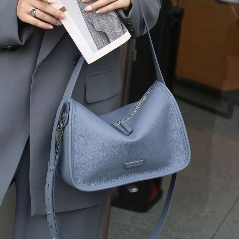 New All-Match Vintage Personalized Single-Shoulder Bag Zip Solid Women Totes Casual Commuter Moda Crossbody Bags