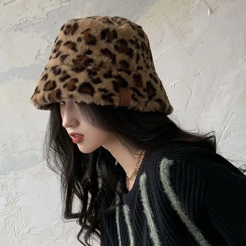 Leopard Print Hat Woman Winter Show Face Little Fisherman Hat Woman Versatile Warm Pot Ins Plush Bucket Hat 250724