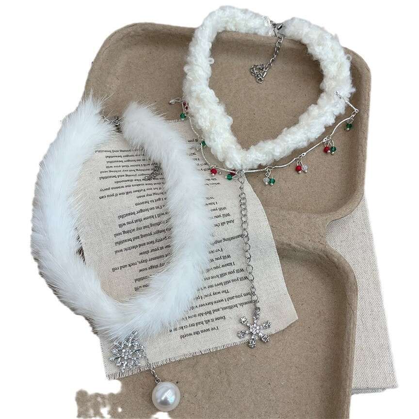 New Year Bowknot Plush Flower Snowflake Necklace Autumn Winter Atmosphere Choker Design Sense Light Temperament Collarbone Chain for Women fbc