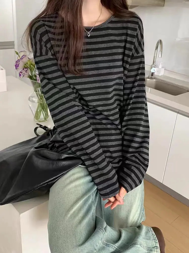 Autumn Women Harajuku Striped TShirt Long Sleeve ONeck Casual Oversize Top Femme Streetwear Black Gray Loose Street Tops Y2K 250729