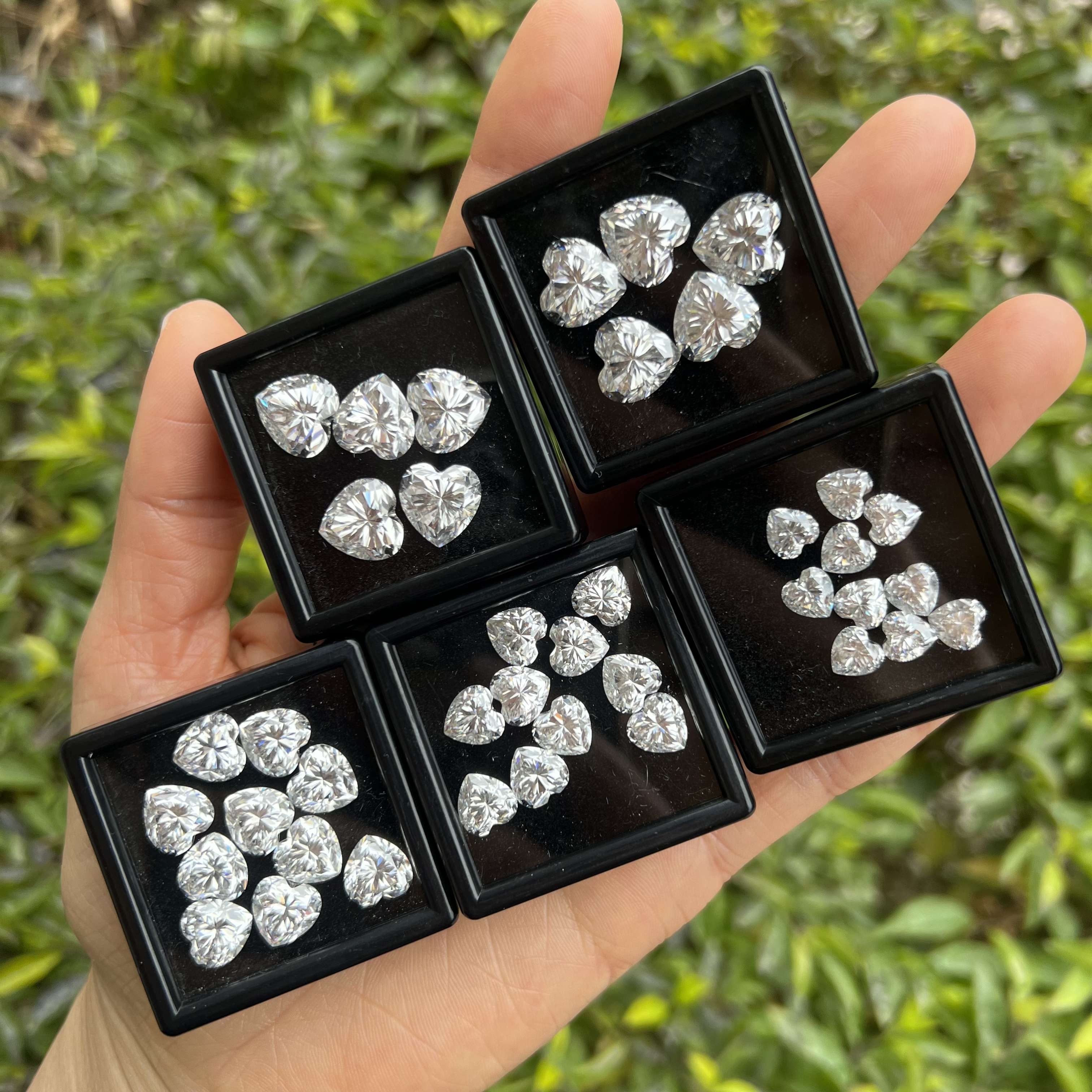 Moissanite Stone Heart Shape Wholesale Extremely Shiny Quality Multiple Shapes Top D Color Vvs1 Jewelry Making Materials Loose Stone with GRA Certifie