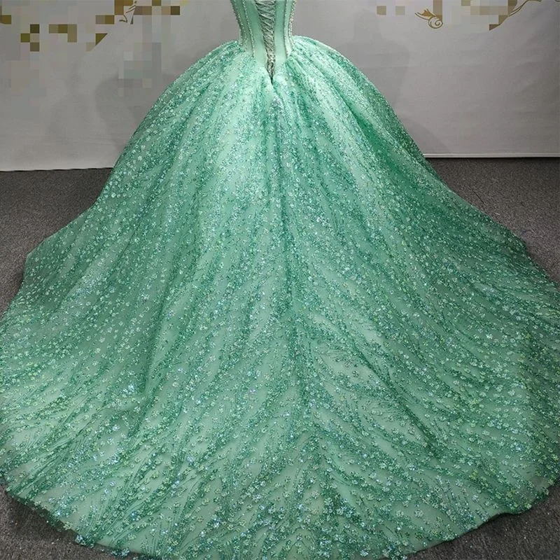 Mint Green Shiny Quinceanera Dresses Off Shoulder Sequin Beading Crystal Tull Sweet 16 Birthday Party Gown Corset Vestidos De 15 Anos