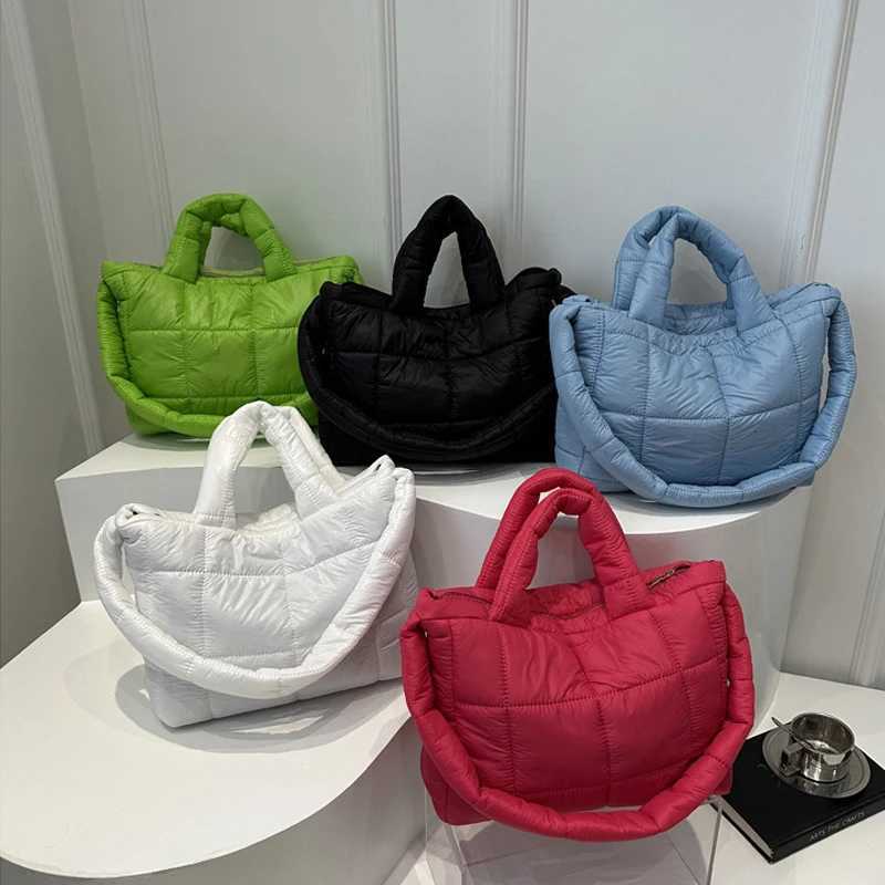 2024 Quilted Plaid Handbag Large Capacity Quilted Top Handle Bag Solid Color Puffy Shoulder Bag Fem Travel Bag Y250730