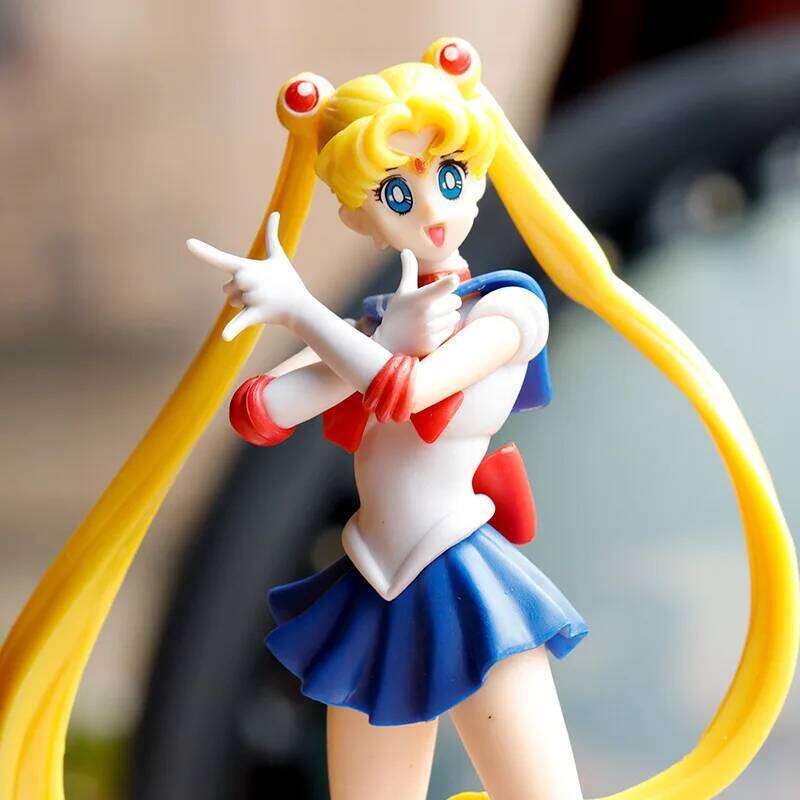 17cm Cartoon cute girl Sailor Moon PVC Action Anime Figure Model Kawaii Doll Desktop Ornaments