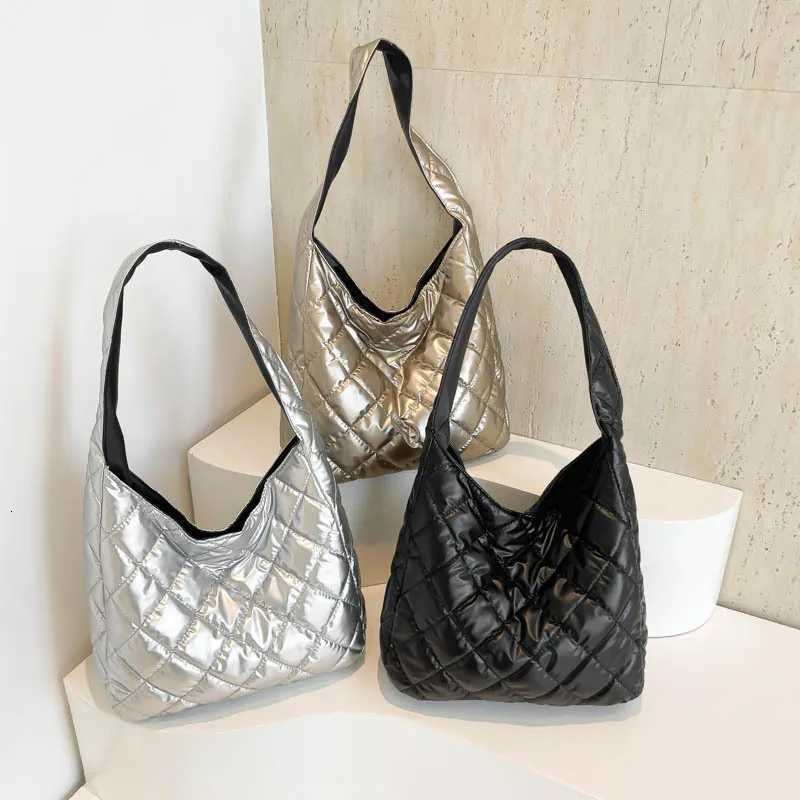 Puffer Shoulder Bag for Women Down Cotton Padded Tote Bag Bubble Handbag Purse Large Shopper Bag Quilted Cloud Top Hand Bag Y250730