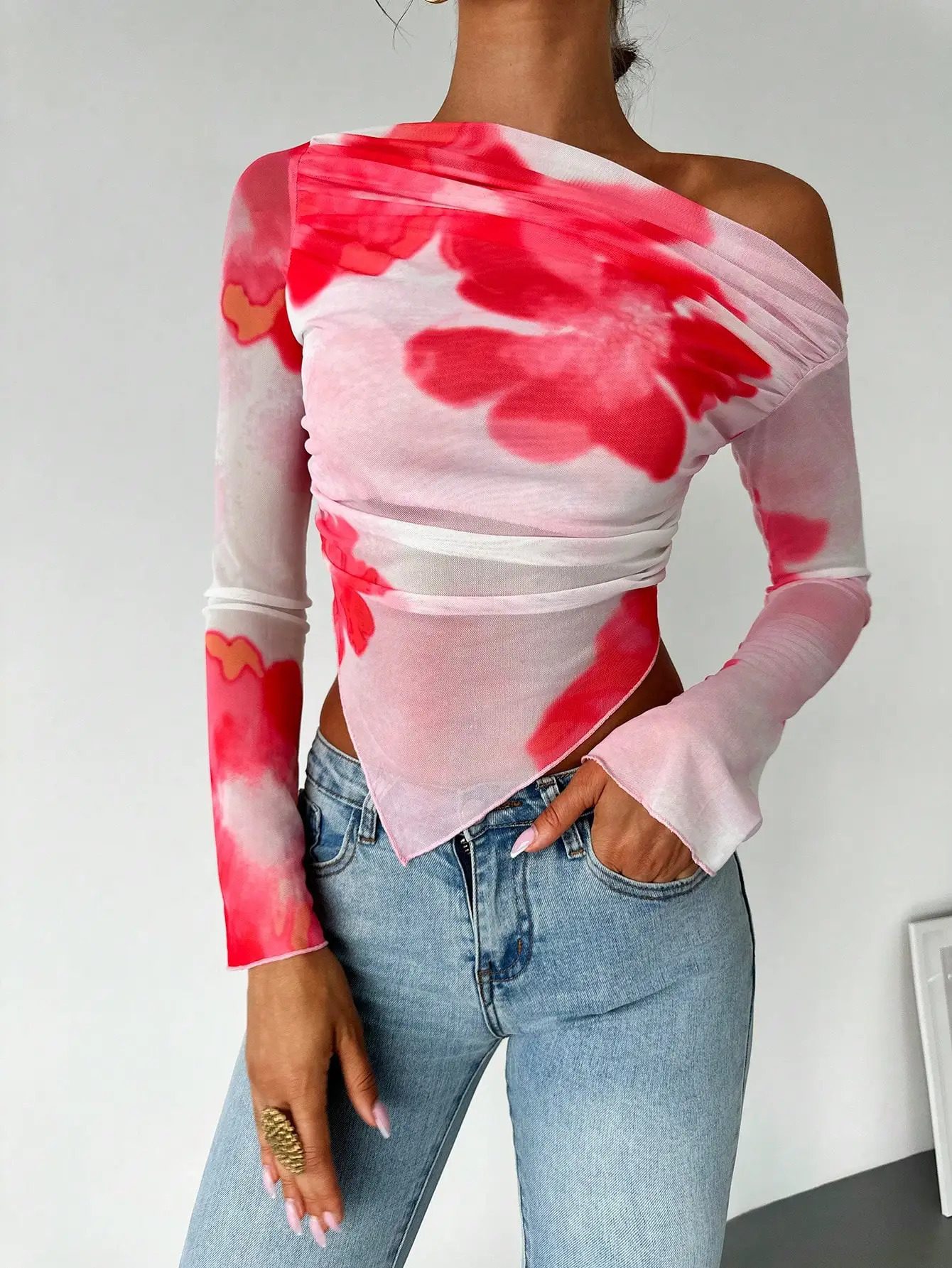 Sweet Spice Personality Style Mesh Print Diagonal Shoulder Long Sleeve Top Irregular Offtheshoulder Short for Women 250729