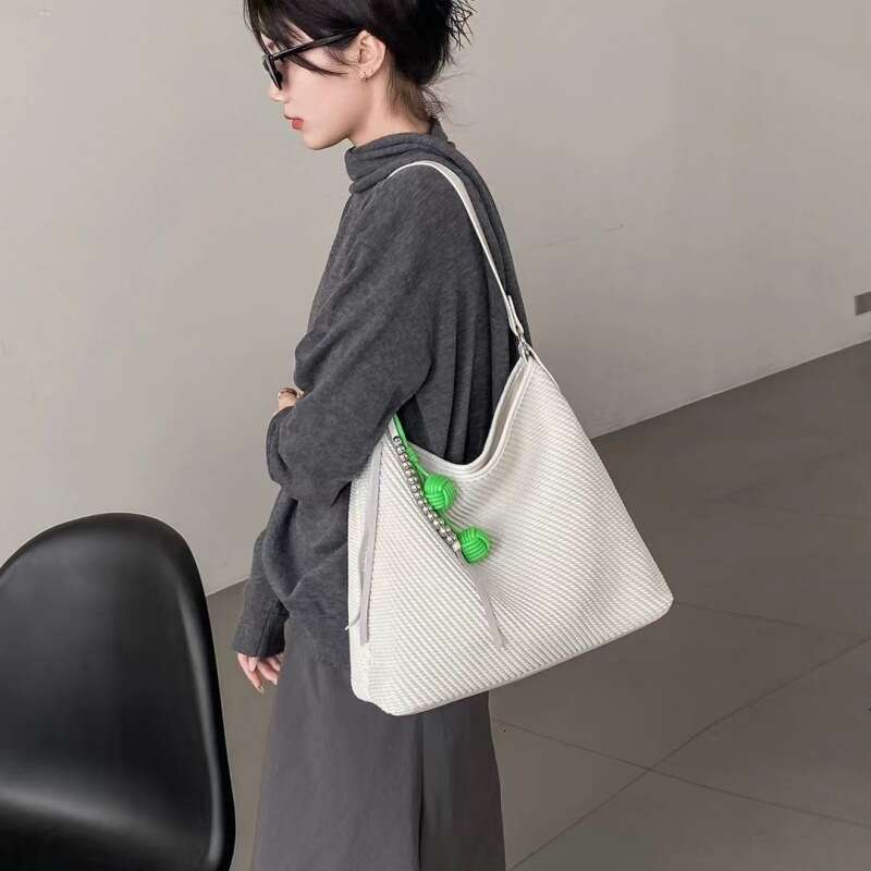 Genuine Leather Wrinkled Large Underarm Tote Niche Cowhide High-End Feel New Soft Woven Pattern Single Shoulder Crossbody Bag Trendy B5