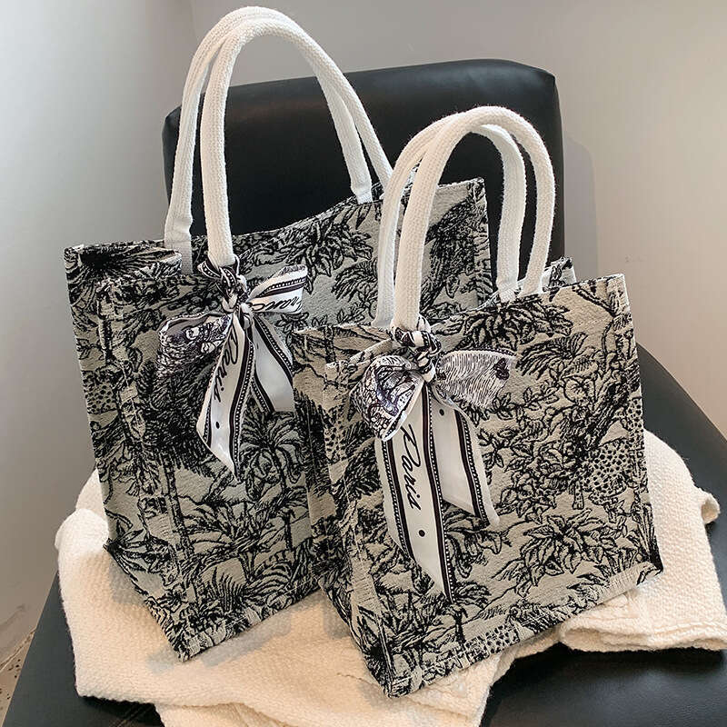 Large Capacity 2025 Summer Handbag Work Commute Tote for Women Going Out College Student Shoulder Bag