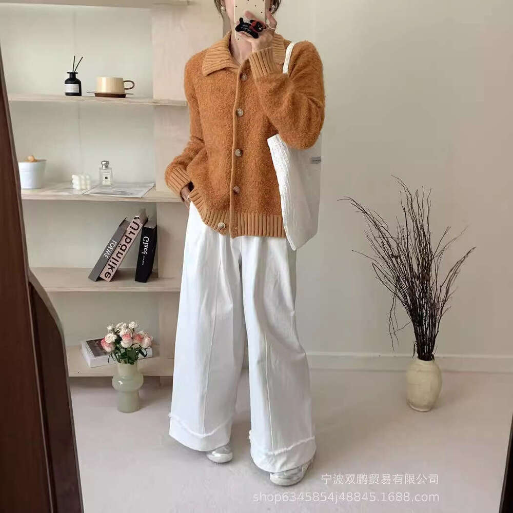 Korean High-End Turn-Down Collar Knitted Cardigan Women, New Loose Lazy Style Sweater Coat For Autumn And Winter, Versatile Trendy Top B5
