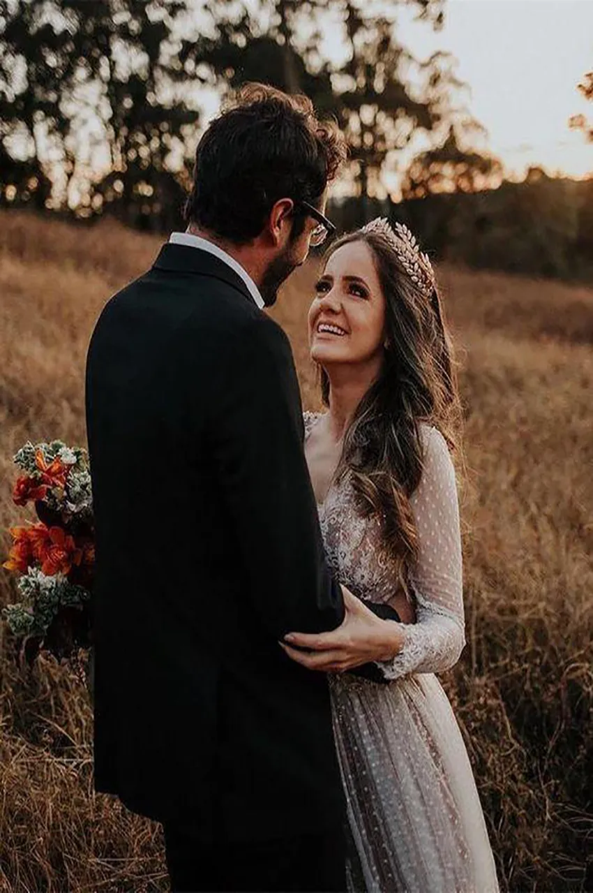 Bridal Dresses See Through A-line Backless Long Sleeve Bohemian Country Wedding Dresses Lace Tulle Beach