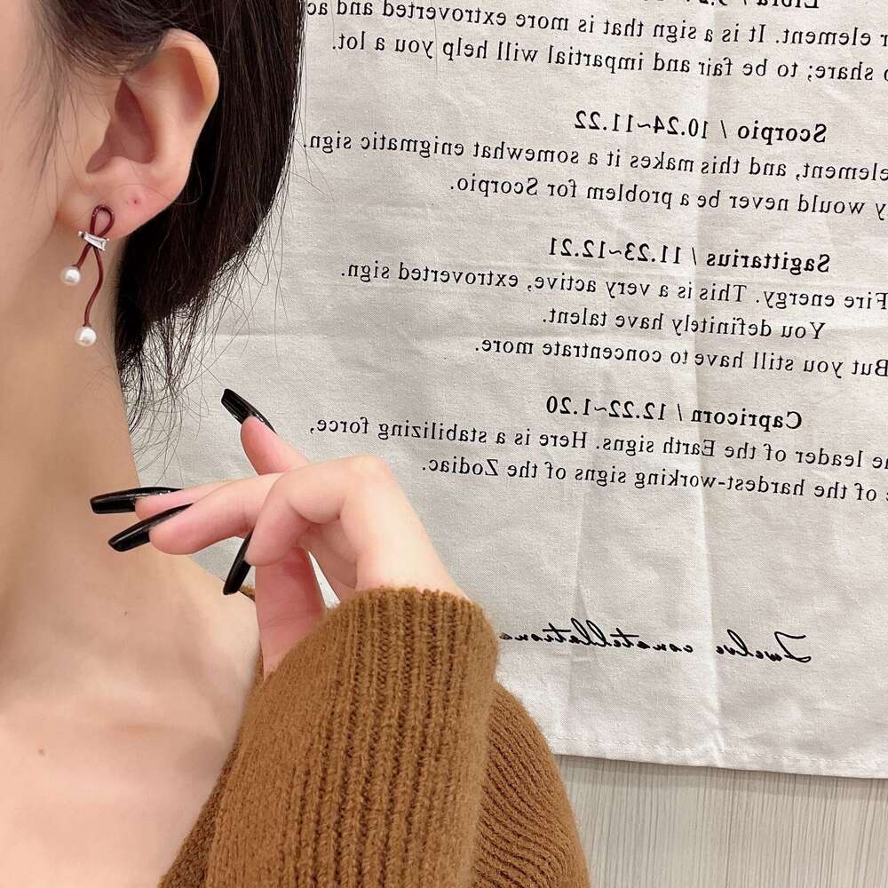 Elegant Ancora Red Bowknot for Women 2024 New High-end Earrings Niche Design Ear Accessories 4c0