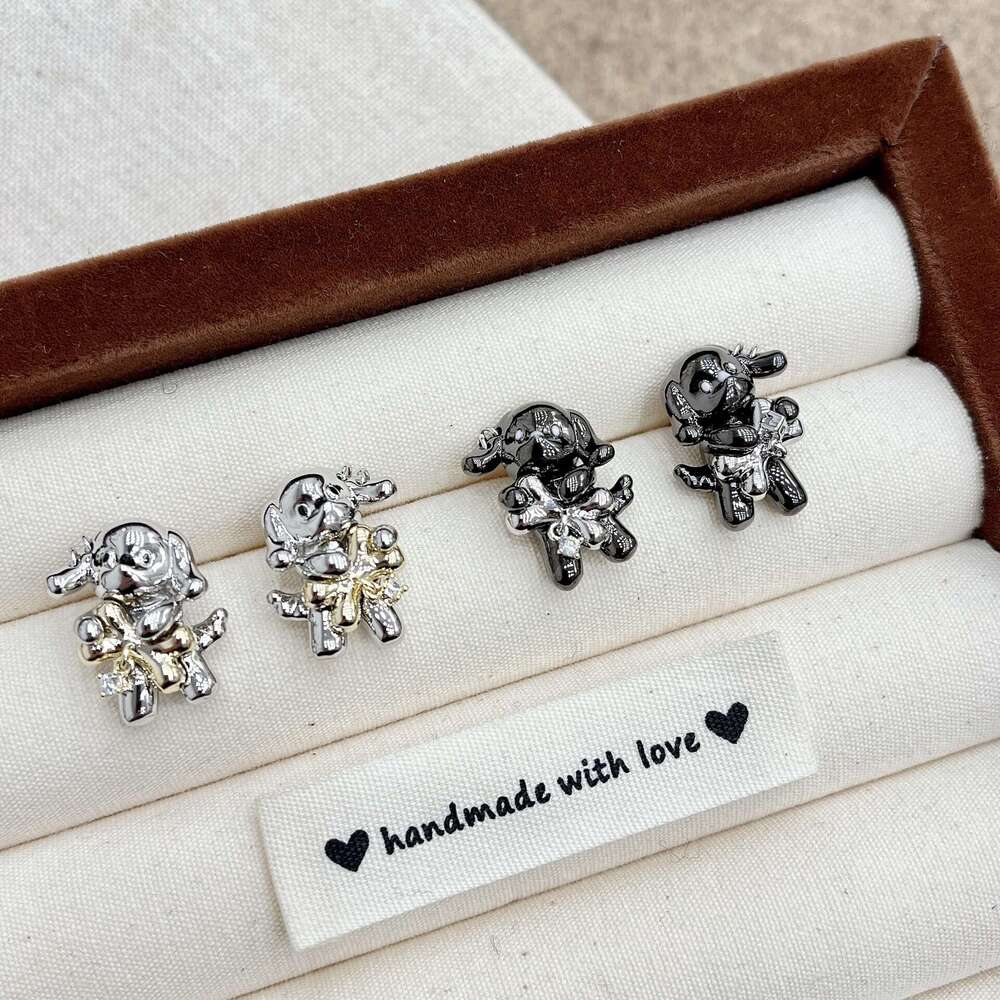 High-End Trendy Unique Design Bone Puppy Earrings Personality Hip-Hop Punk Style Studs 21b