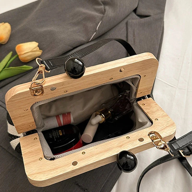 Retro Striped Wooden Clip Shell Bags for Women Messenger Bag Canvas Bead Shoulder Crossbody Ladies Clutch Purse Bolsa Mujer 250725