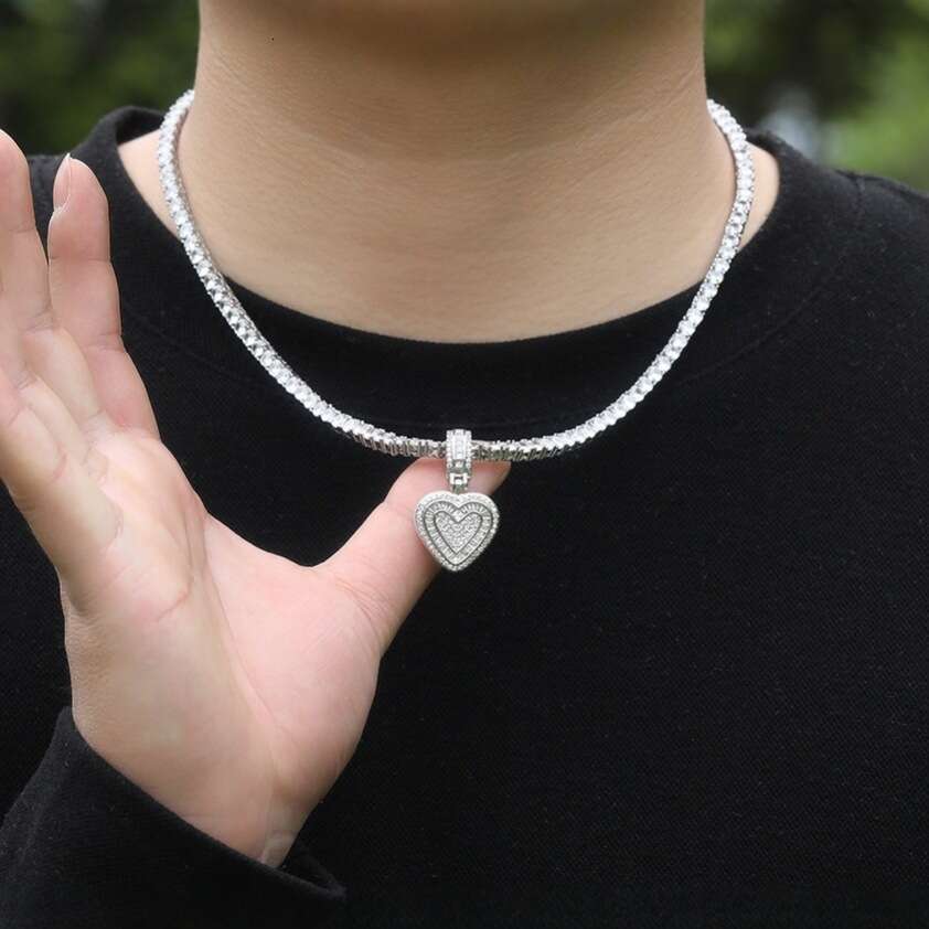 Popular Rock Candy INS Style Light Copper Inlaid Zircon Heart Pendant Necklace Hip Hop