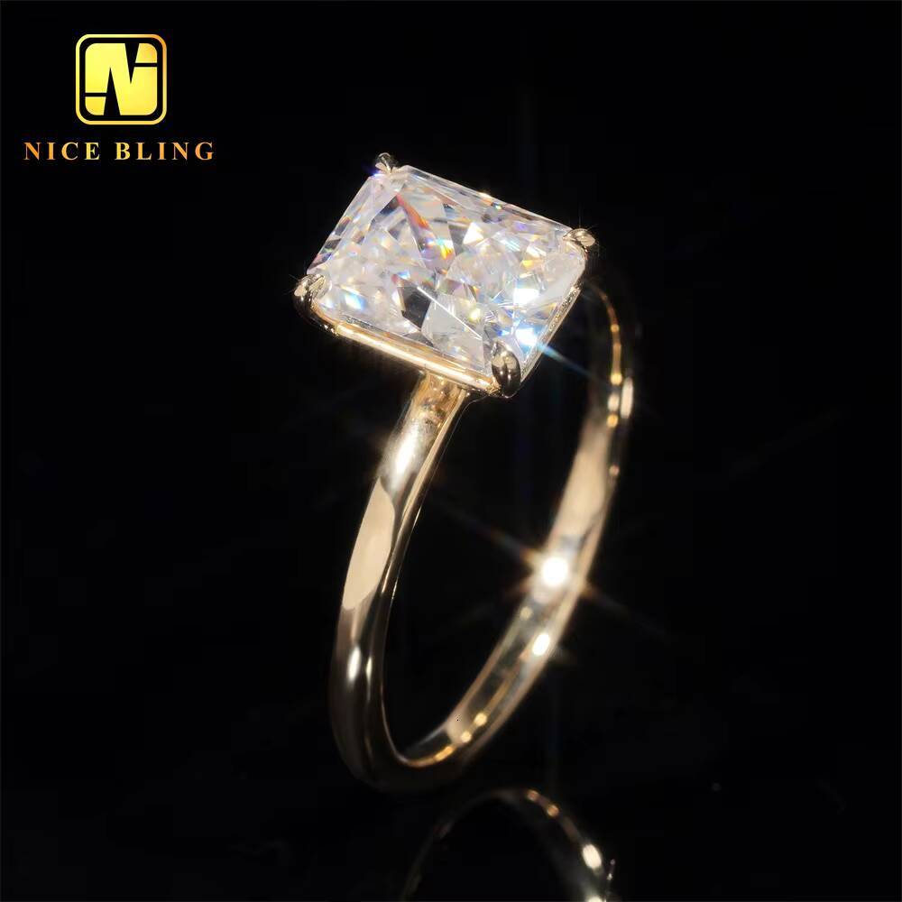 Fashion Luxury VVS Moissanite Wedding Ring 14K Gold Radiant Cut Ring VVS Moissanite Engagement Ring for Women