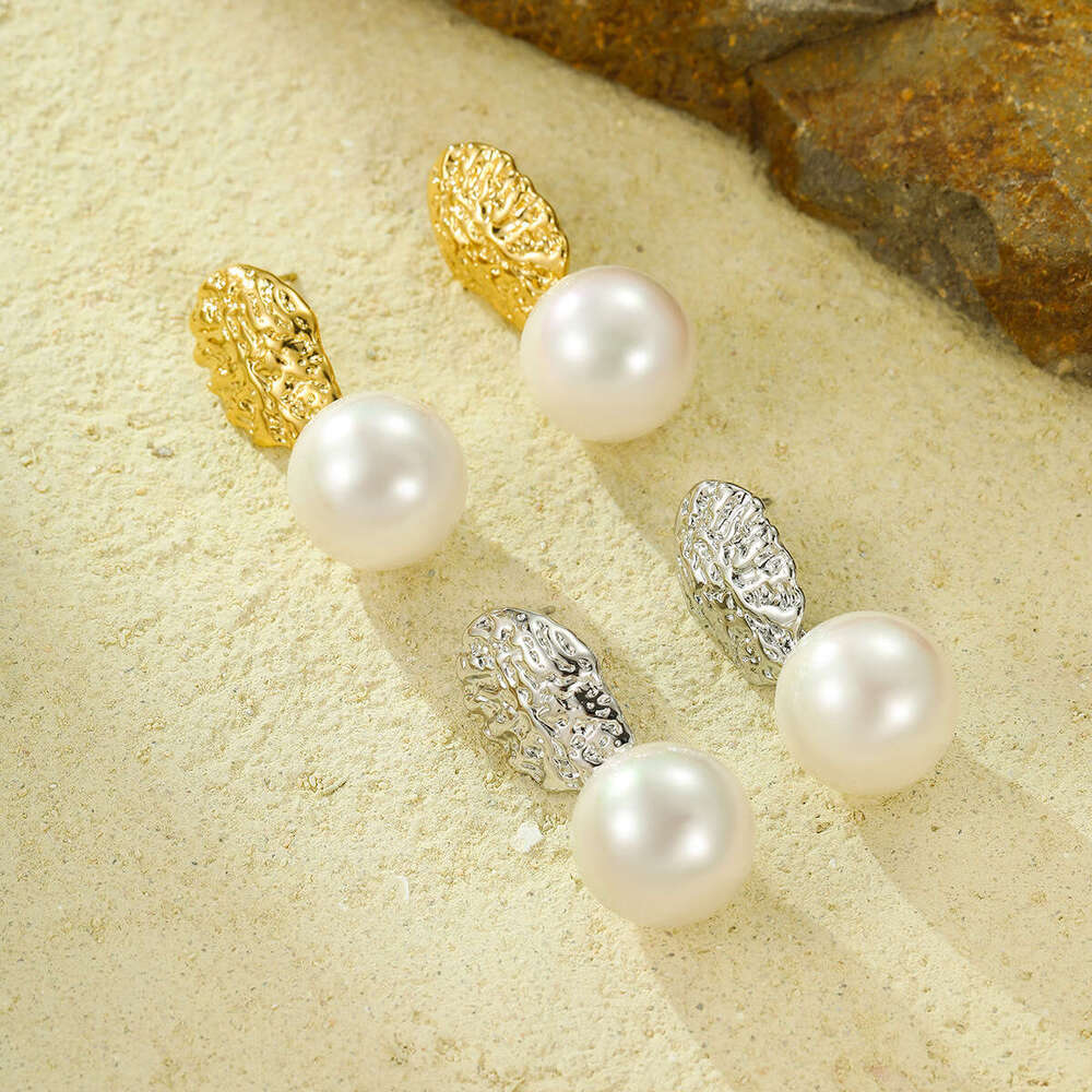 Stainless Niche High-End Pearl for Women Electroplated Gold Titanium Steel Earrings