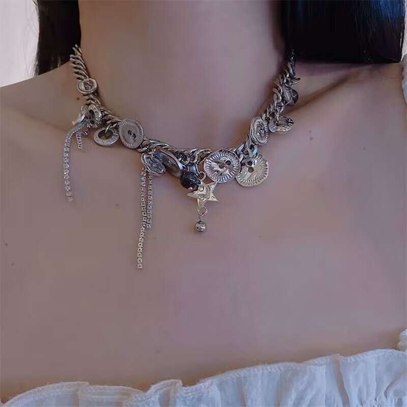 Y2K Sweet Cool Hot Girl Element Tassel Button Necklace Elegant Interlocking Choker Dark Style 7a0