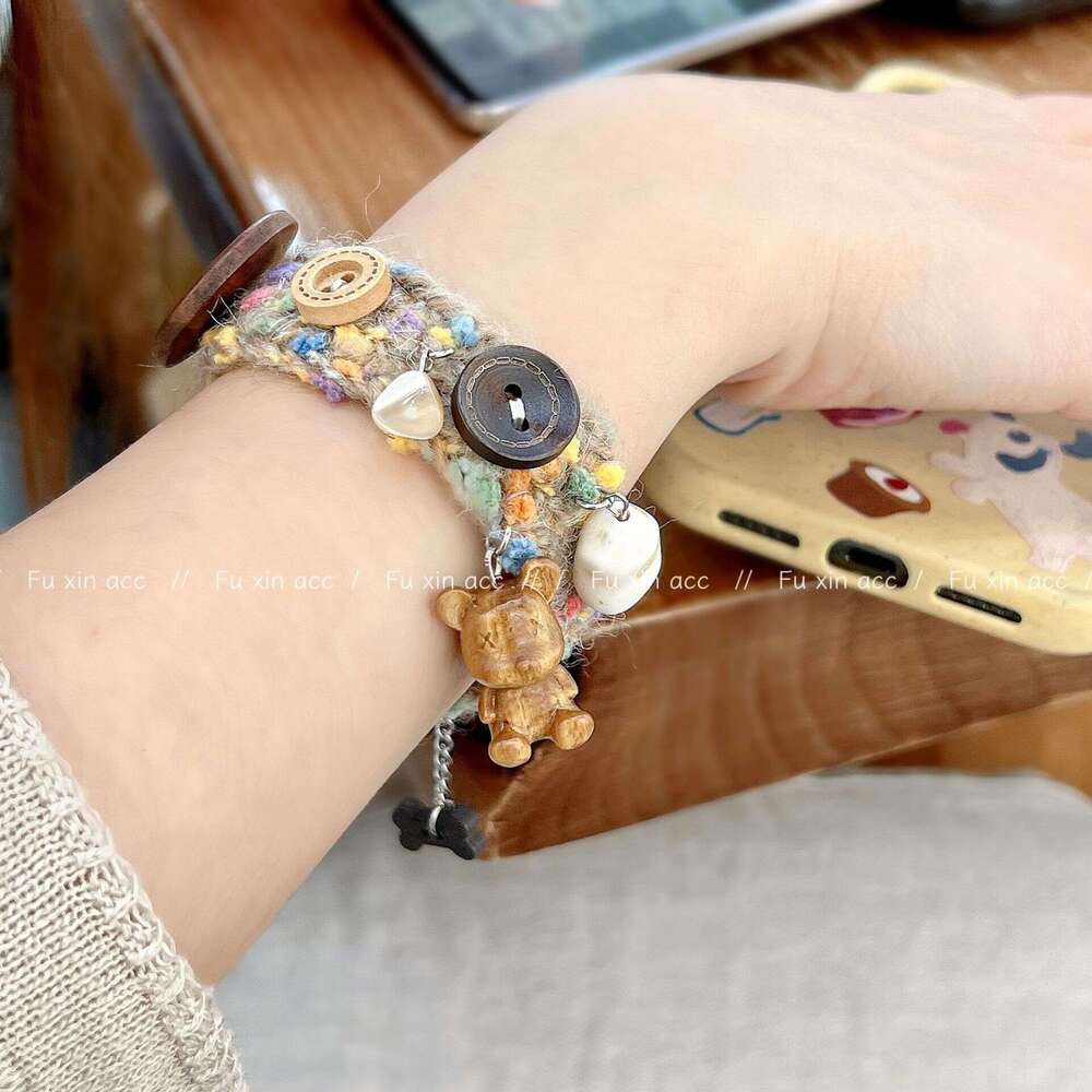 Classic Melard Handwoven Yarn Bracelet for Women, Niche Cute Sandalwood Bear Pendant Bracelet, Hand Jewelry f9c