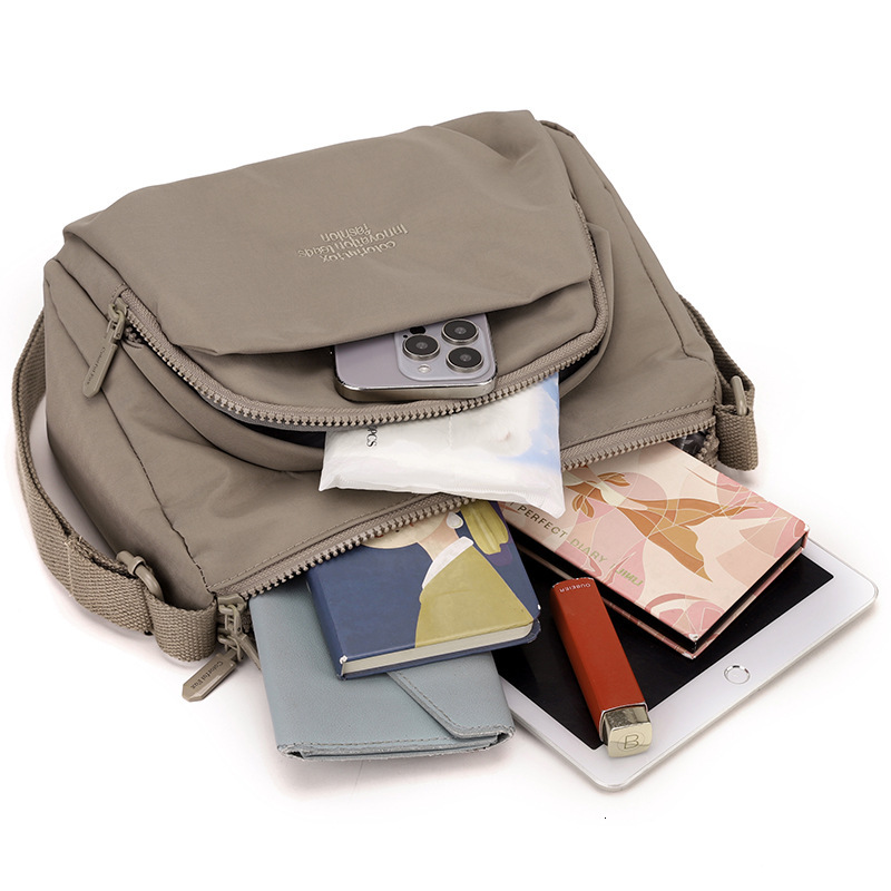 Colorful Fox Small Square Multi-layer Crossbody Casual Phone Nylon Women's Shoulder Bag ddmymoon