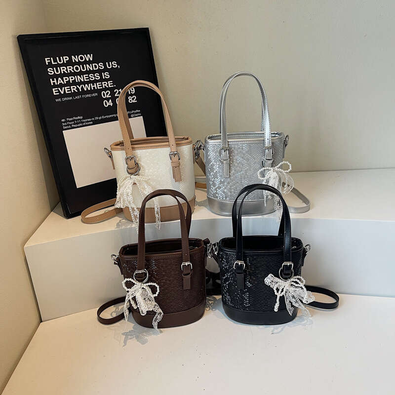 2025 New Women's Mori Style Trendy Crossbody Autumn Winter Bucket Bag Niche Design Single Shoulder Handbag