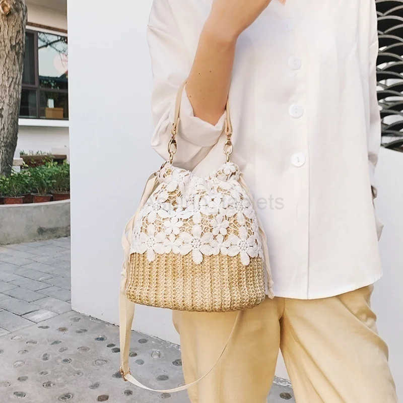 New Straw Plaited Article Women Lace Bucket Bag Casual Holiday Beach Bag Elegant Lace Straw Bag Shoulder Crossbody Bag M250730