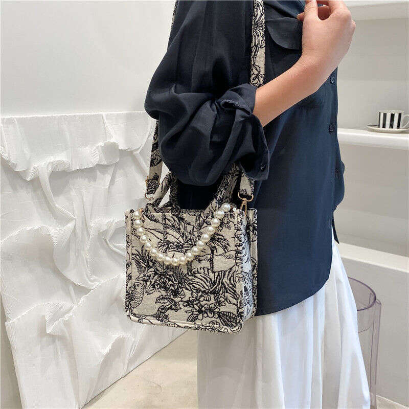 Trendy Large Capacity for Women 2021 New Fashion Versatile Ins Pearl Handbag Shoulder Crossbody Bag