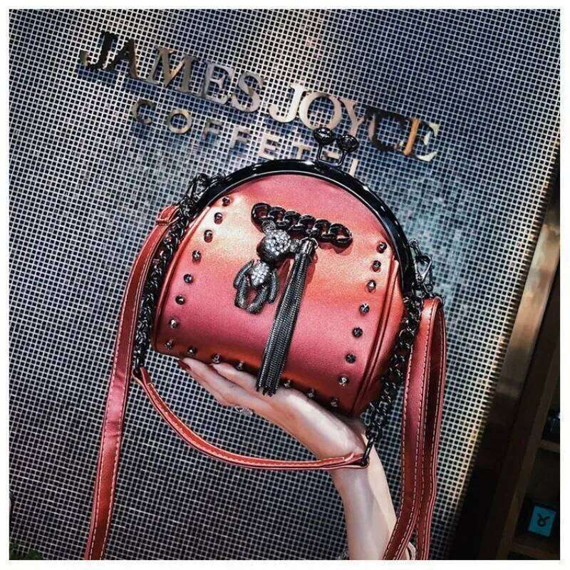 designer bag Rivet Metal Fringe Dia Women Shoulder Trend Stylish Chic Cartoon Pendant Crossbody Bag PU Leather Chain Female Handbag