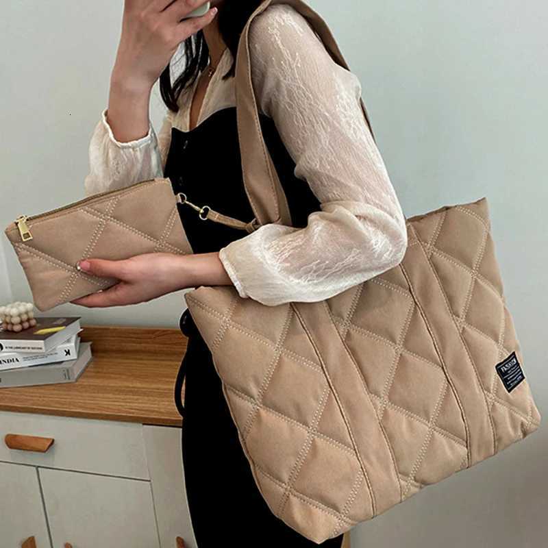 2020 Fall/Winter Fi Rhbus Space Nylon Suit Shoulder Bag Large Capacity Solid Color All-Match Shopping Tote Bag Y250730