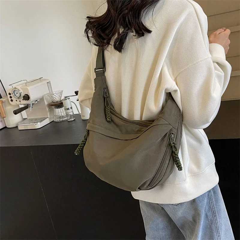 Nylon Fabric Shoulder Bag New High Capacity Womens Crossbody Messenger Bag Leisure Versatile Shoulder Hobos Bag Y250729