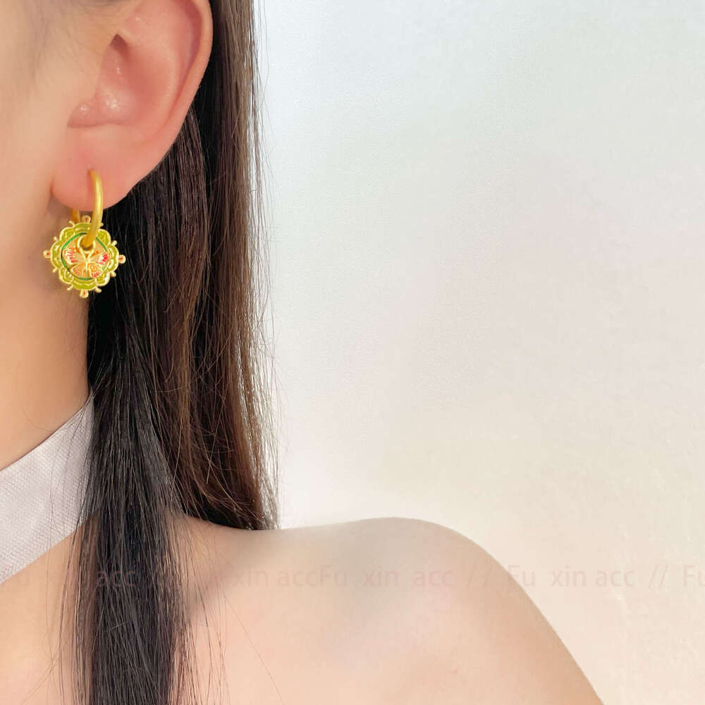 New Chinese Style Fashion Personality Colorful Butterfly Simple Elegant Exquisite High-end Feel Versatile Earrings 3ec