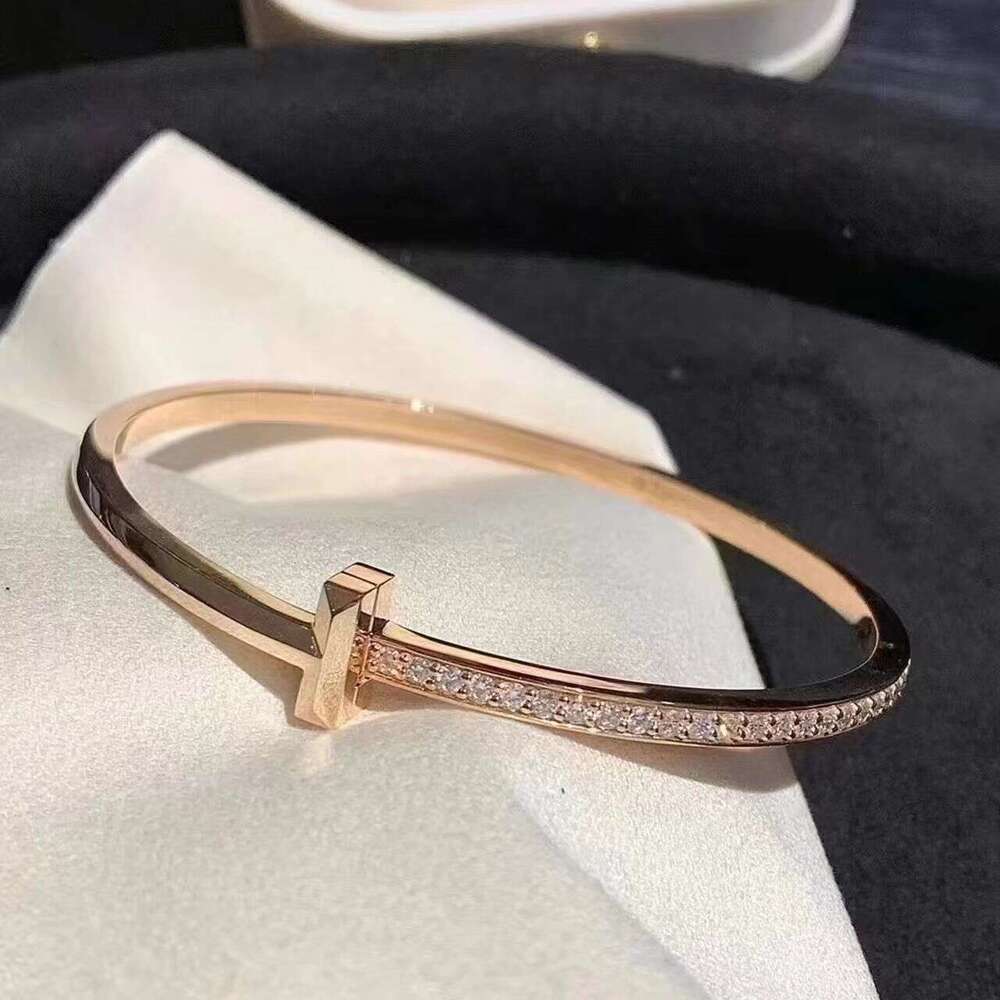 Tiffiney Bracelet Designer Bracelet Womens Jewelry Plated Rose Gold Full Rhinestone Mother-Of-Pearl Sliver Wristband Trendy Valentines Day Birthday Gift