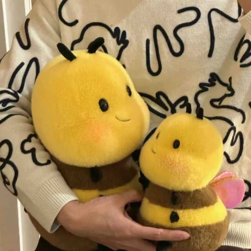 Lovely Bee Plush Pillows Stuffed Cartoon Animals Plushie Super Soft Hugging Pillow Bedding Sleeping Cute Birthday Gifts for Kids X250730