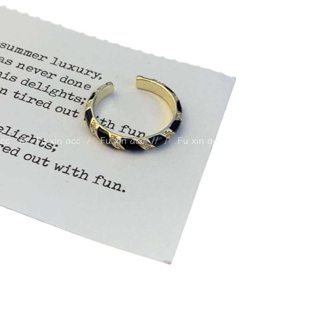 Light Luxury Exquisite Old Money Style Black Zircon Open Fashionable High-end Index Finger Niche Design Personality Ring 234