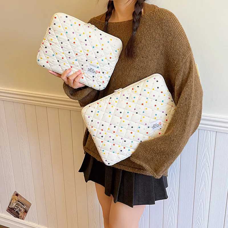 Ins Cute Laptop Sles Cputer Accessories 13 13.3 14 15 15.6 Inch For Book13.6 Dell Samsung Pro16 Ipad9.7-11 Tablet Pouch y250730