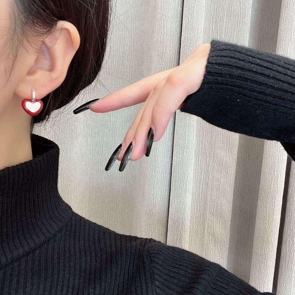 Heart Women, Unique Design, High-end 2024 New Style, Sweet Cool Simple Versatile Style Earrings for Women 867